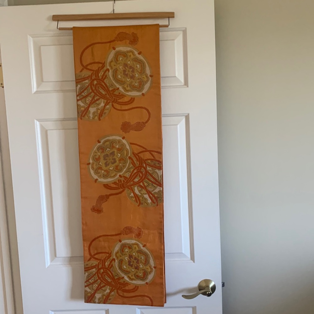 Beautiful Japanese obi. Good condition.